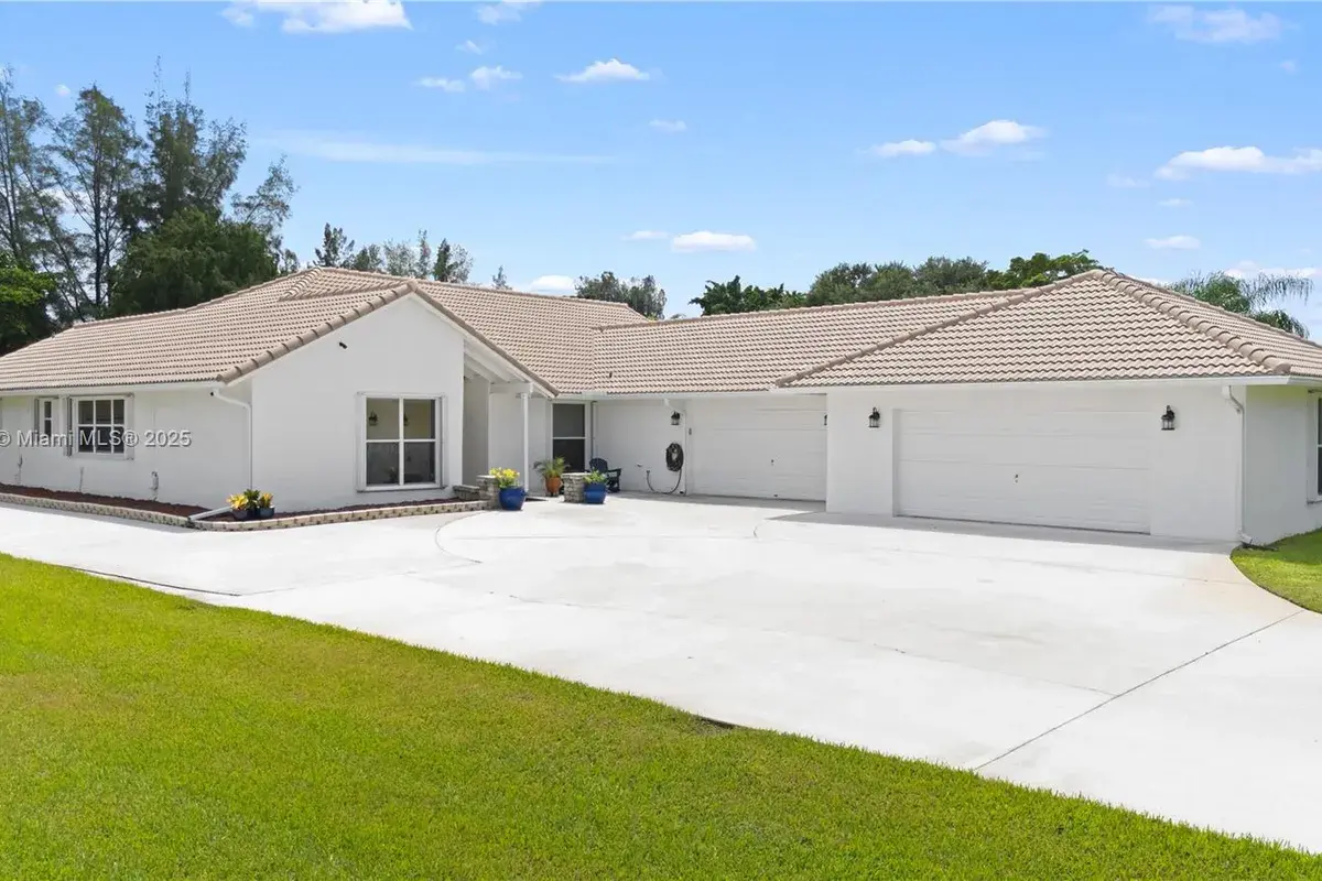 2940 SW 155th Ln, Davie FL 33331