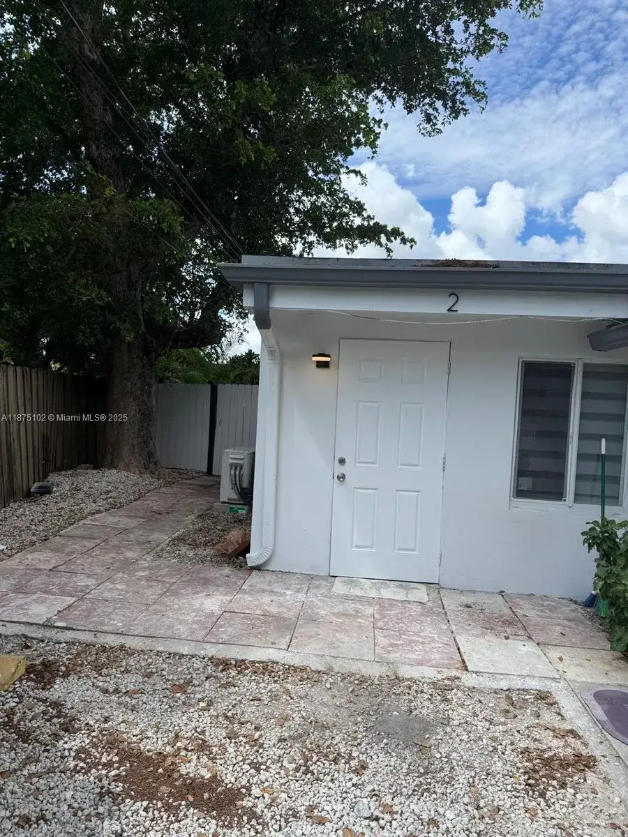 1708 TAFT ST # 2, Unincorporated Broward County FL 33020