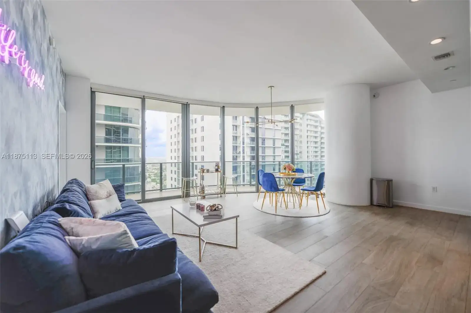 45 SW 9th ST # 4108, Miami FL 33130 photo 2