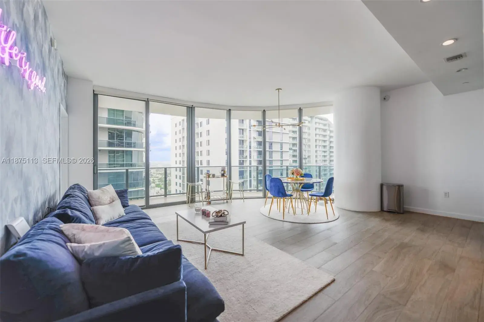 45 SW 9th ST # 4108, Miami FL 33130
