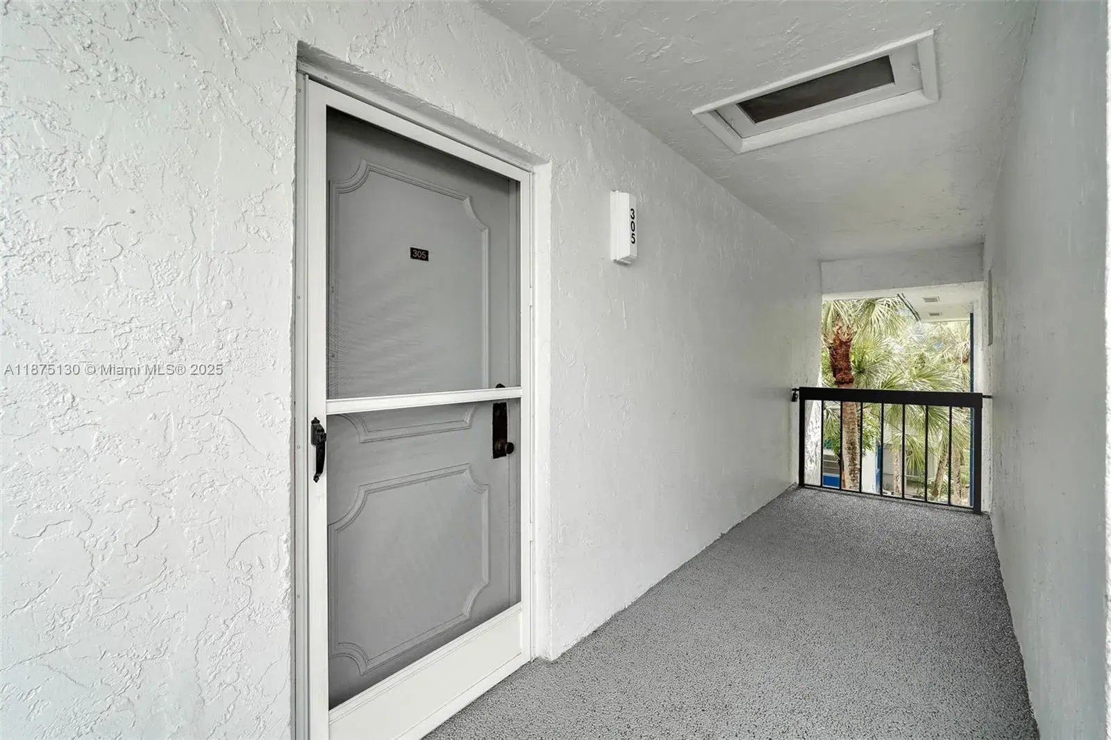 3150 Holiday Springs Blvd # 305, Margate FL 33063
