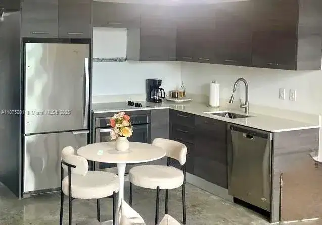 151 SE 1st St # 2807, Miami FL 33131 photo 3