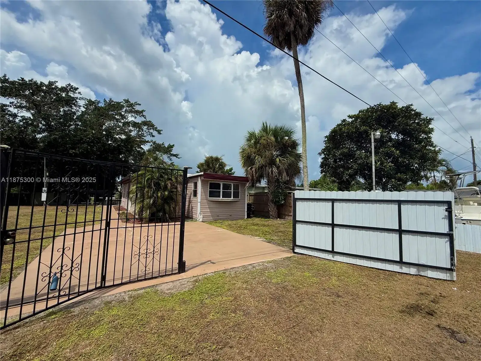 3603 SE 35th Ave, Other City - In The State Of Florida FL 34974 photo 3