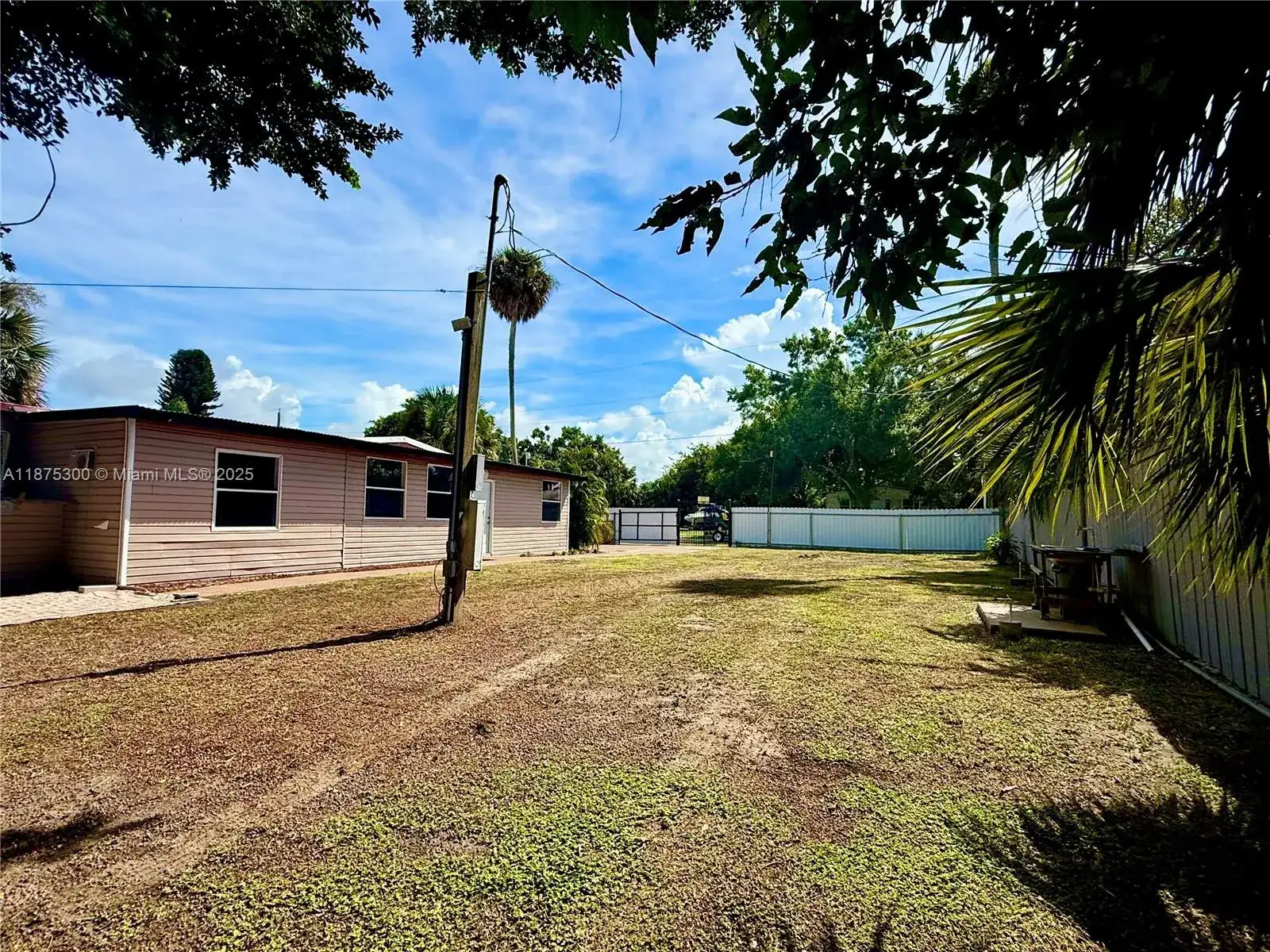 3603 SE 35th Ave, Other City - In The State Of Florida FL 34974 photo 4