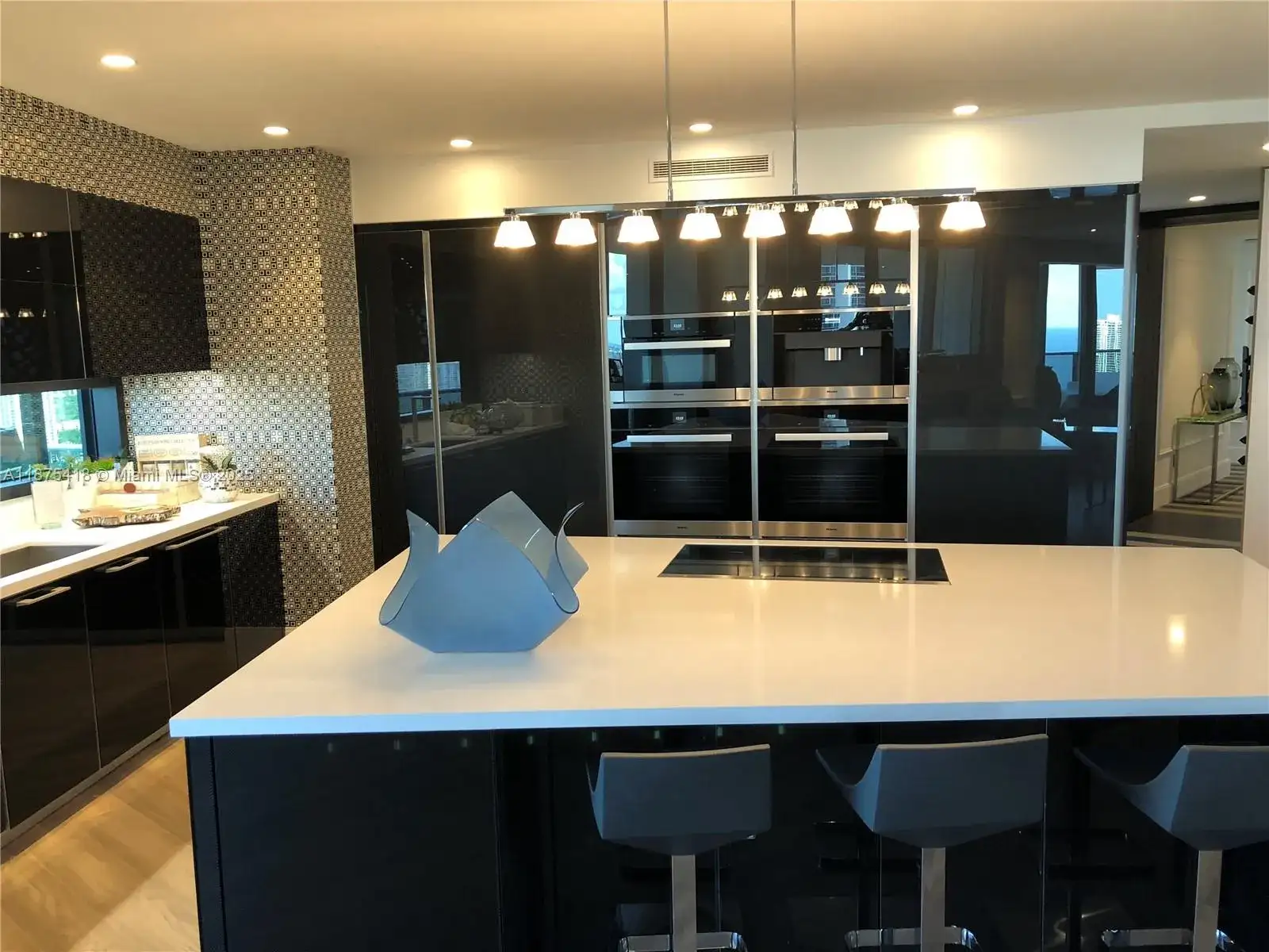 18555 Collins Ave # 2903, Sunny Isles Beach FL 33160 photo 5
