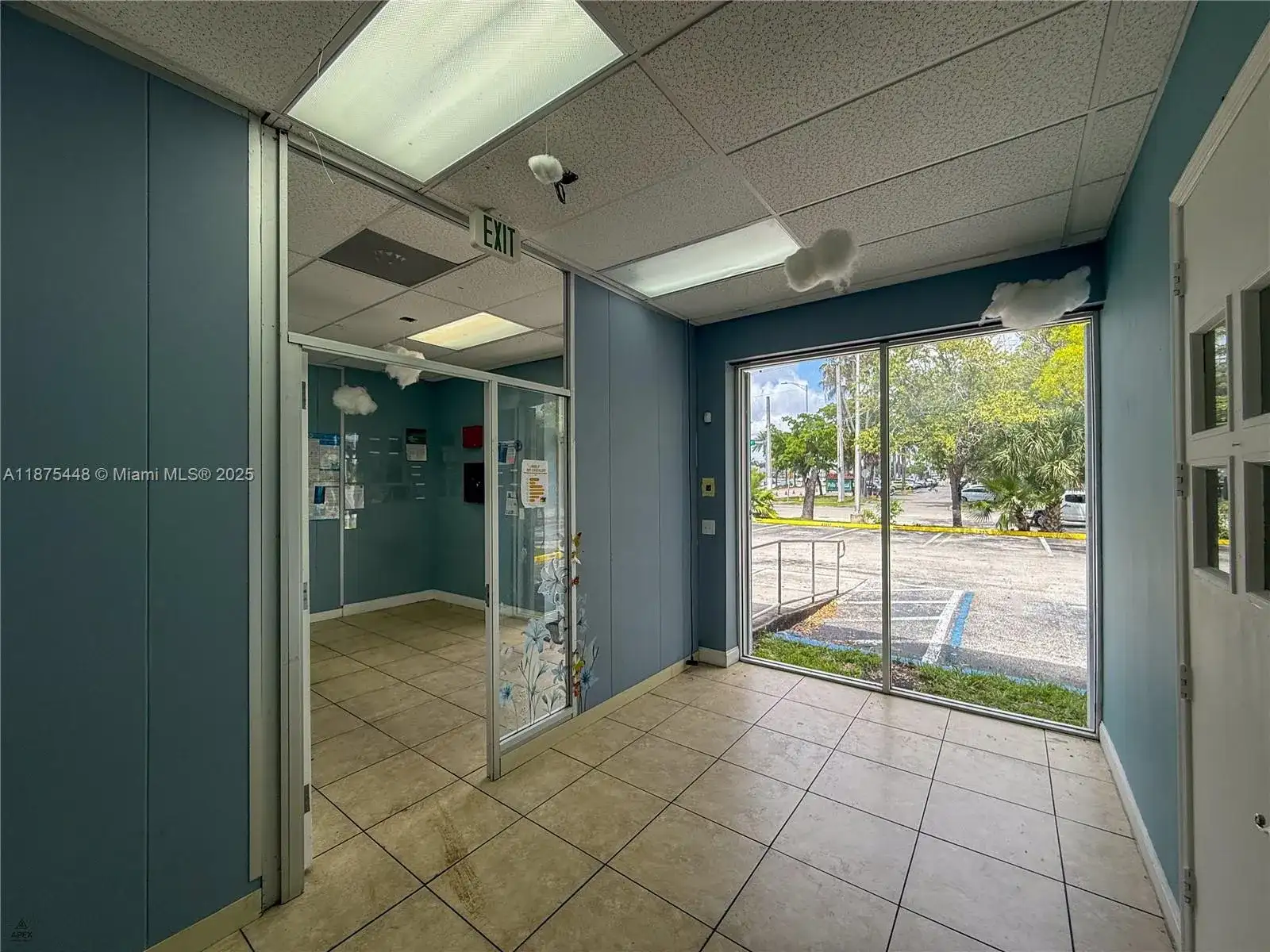 1813 NE 163rd St, North Miami Beach FL 33162 photo 5