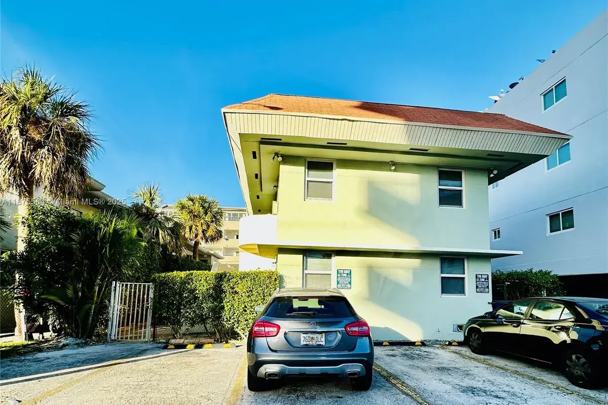 2021 Bay Dr # 3, Miami Beach FL 33141