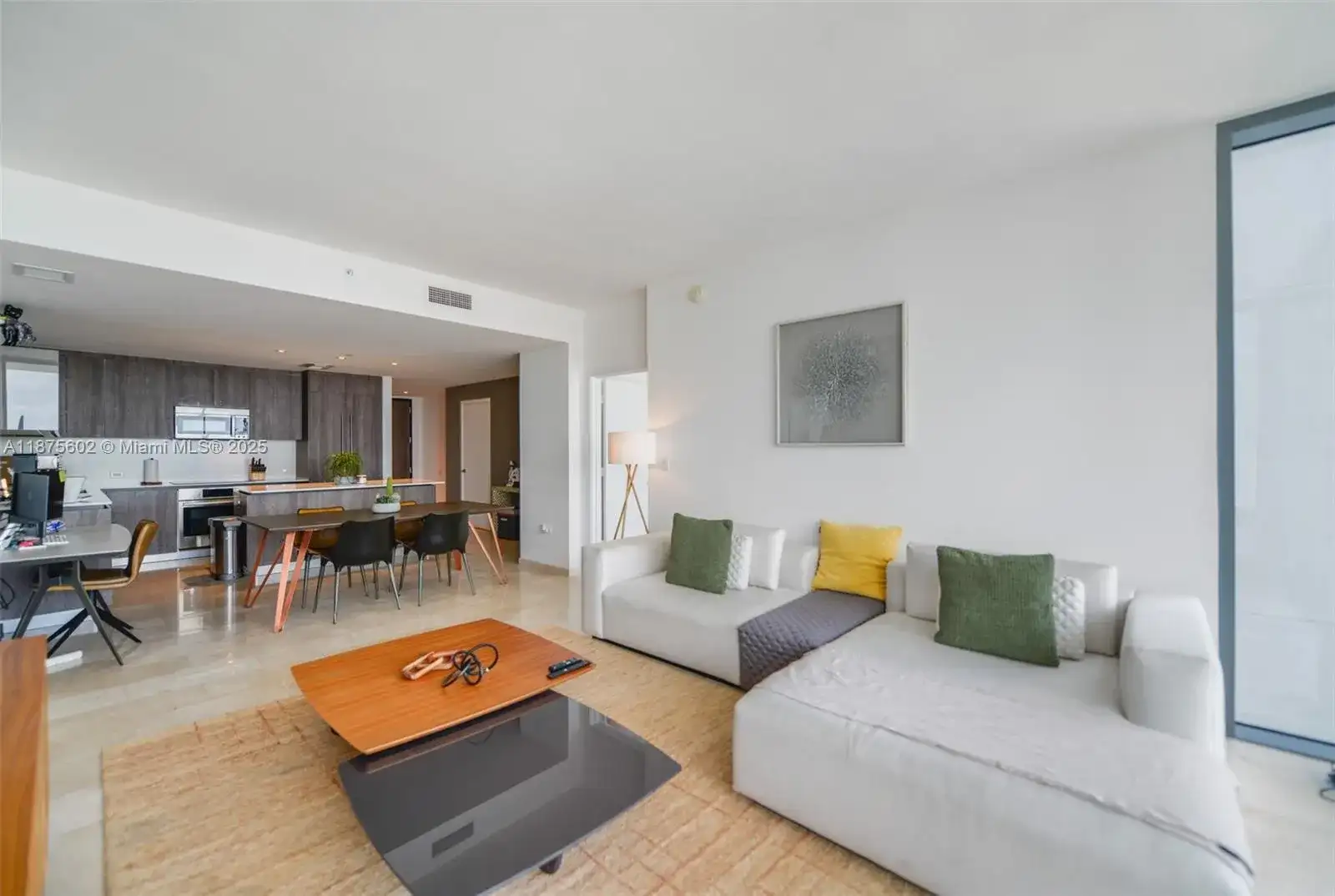 88 SW 7th St # 2204, Miami FL 33130 photo 5