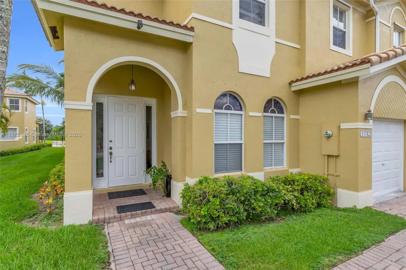 11742 SW 137th Pl, Miami FL 33186