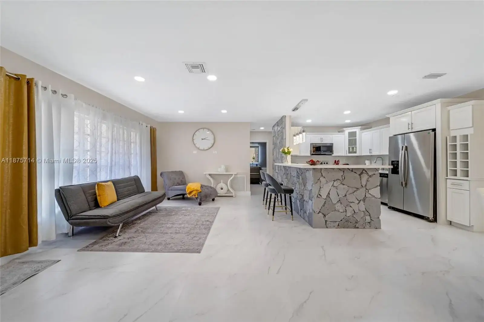 241 Oceanic Ave, Lauderdale By The Sea FL 33308 photo 3