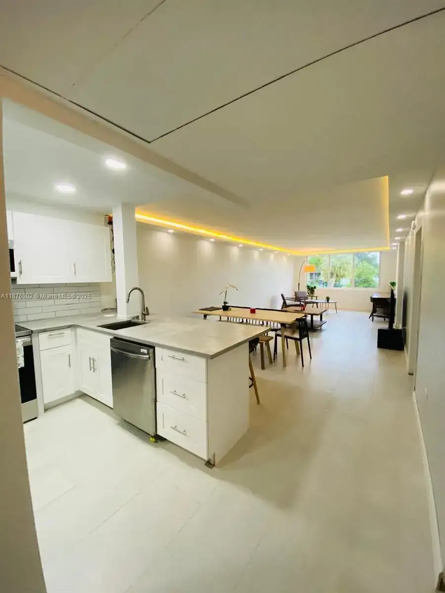 441 NE 195th St # 205, Miami FL 33179 photo 2