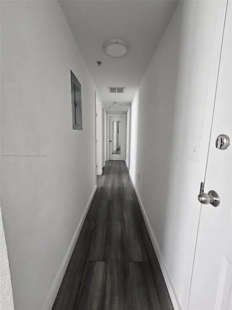 7326 Collins Ave # 204, Miami Beach FL 33141 photo 5