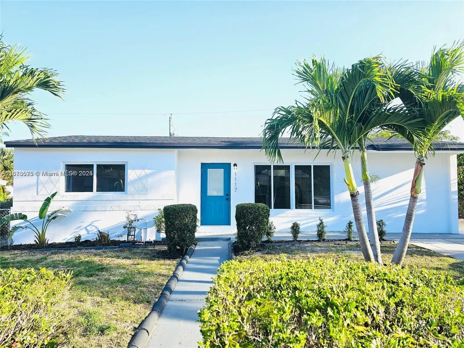 1117 W 26th Ct, Riviera Beach FL 33404 photo 2