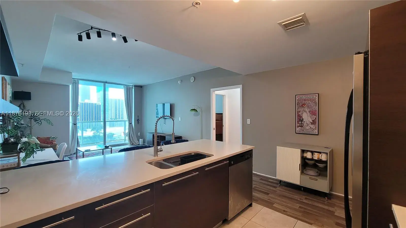 1900 N Bayshore Dr # 2009, Miami FL 33132