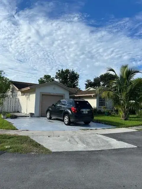 9604 NW 49th St, Sunrise FL 33351 photo 3