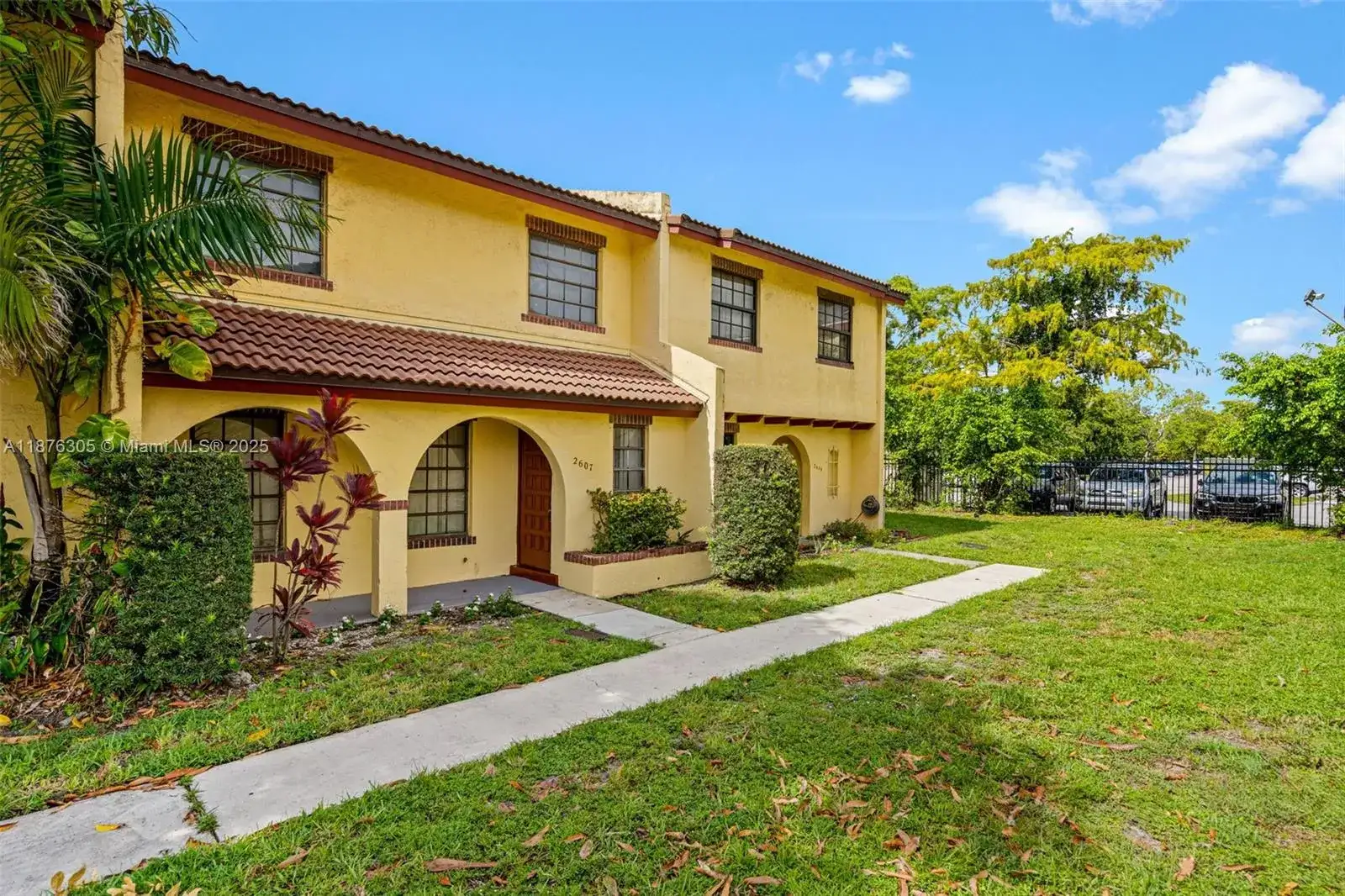 2607 NW 47th Ln # 3304, Lauderdale Lakes FL 33313 photo 3