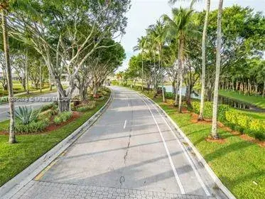 8525 Pine Cay, West Palm Beach FL 33411