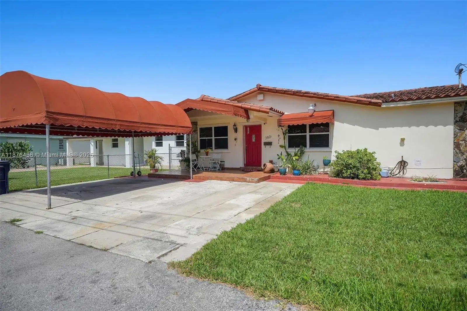 2821 SW 65th Ave, Miami FL 33155 photo 2