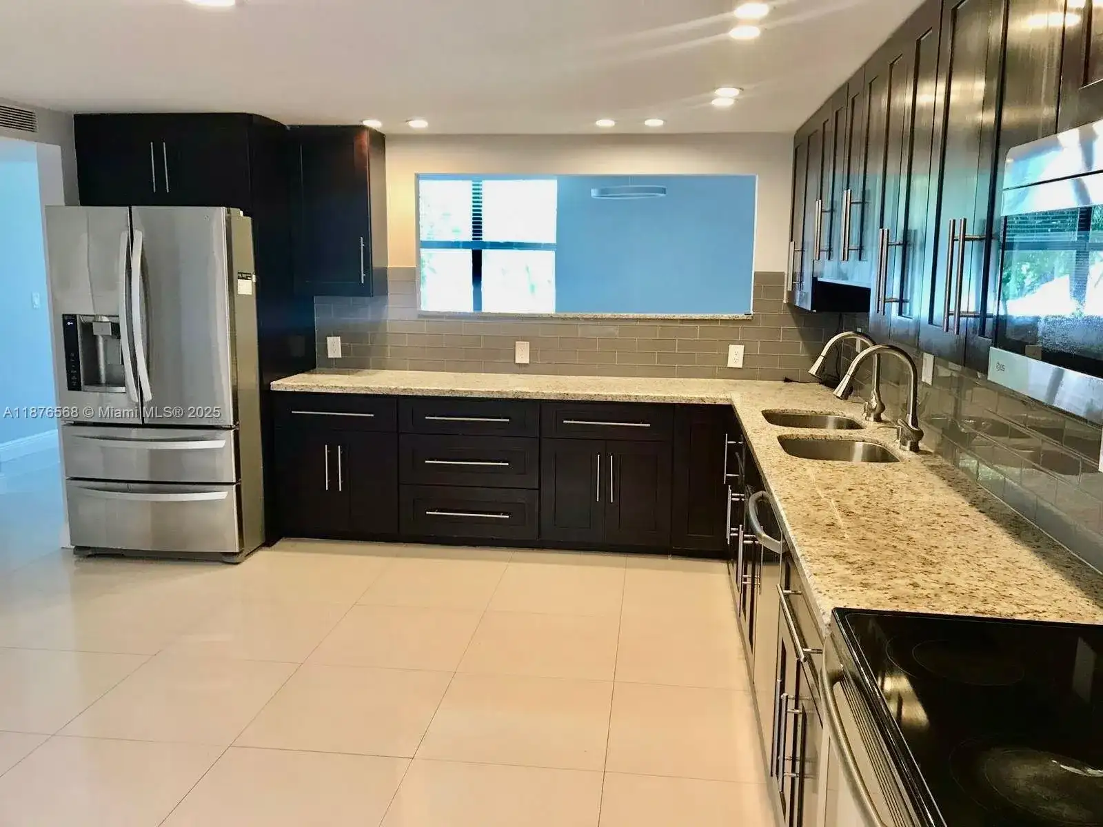 20381 NE 30th Ave # 7, Aventura FL 33180 photo 3