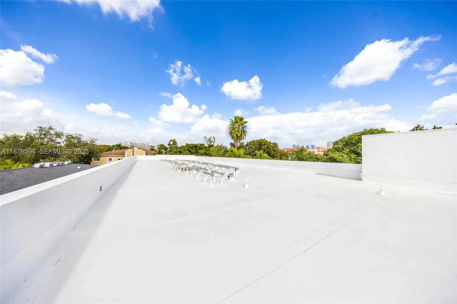 1254 SW 2nd St, Miami FL 33135 photo 5