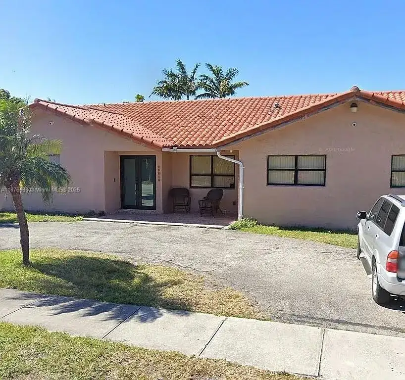 10610 SW 146th Ave, Miami FL 33186 photo 2