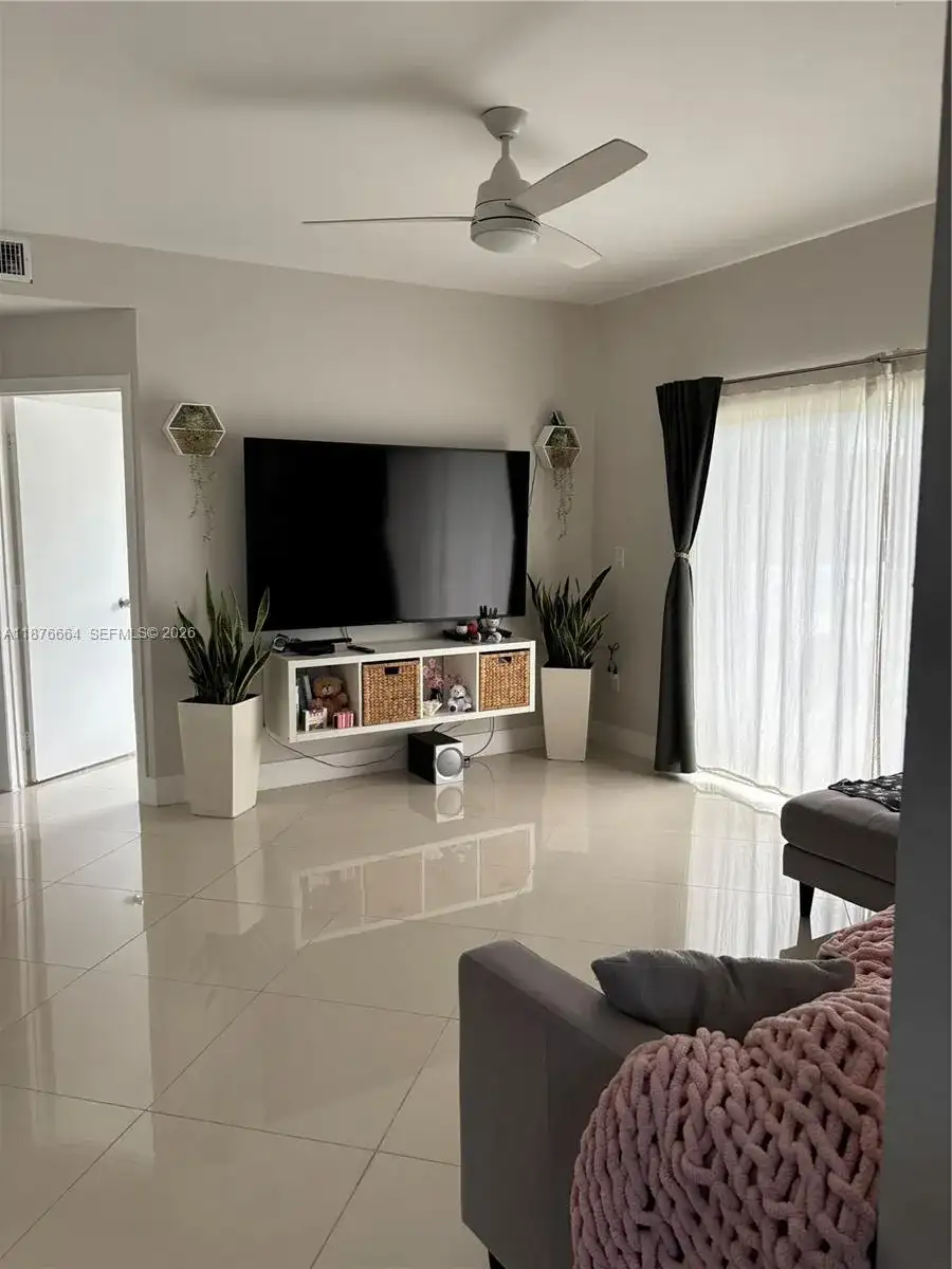 1851 NW 96th Ter # 6B, Pembroke Pines FL 33024 photo 2