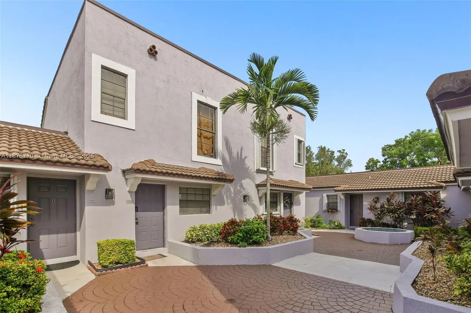 11657 NW 11th St, Pembroke Pines FL 33026