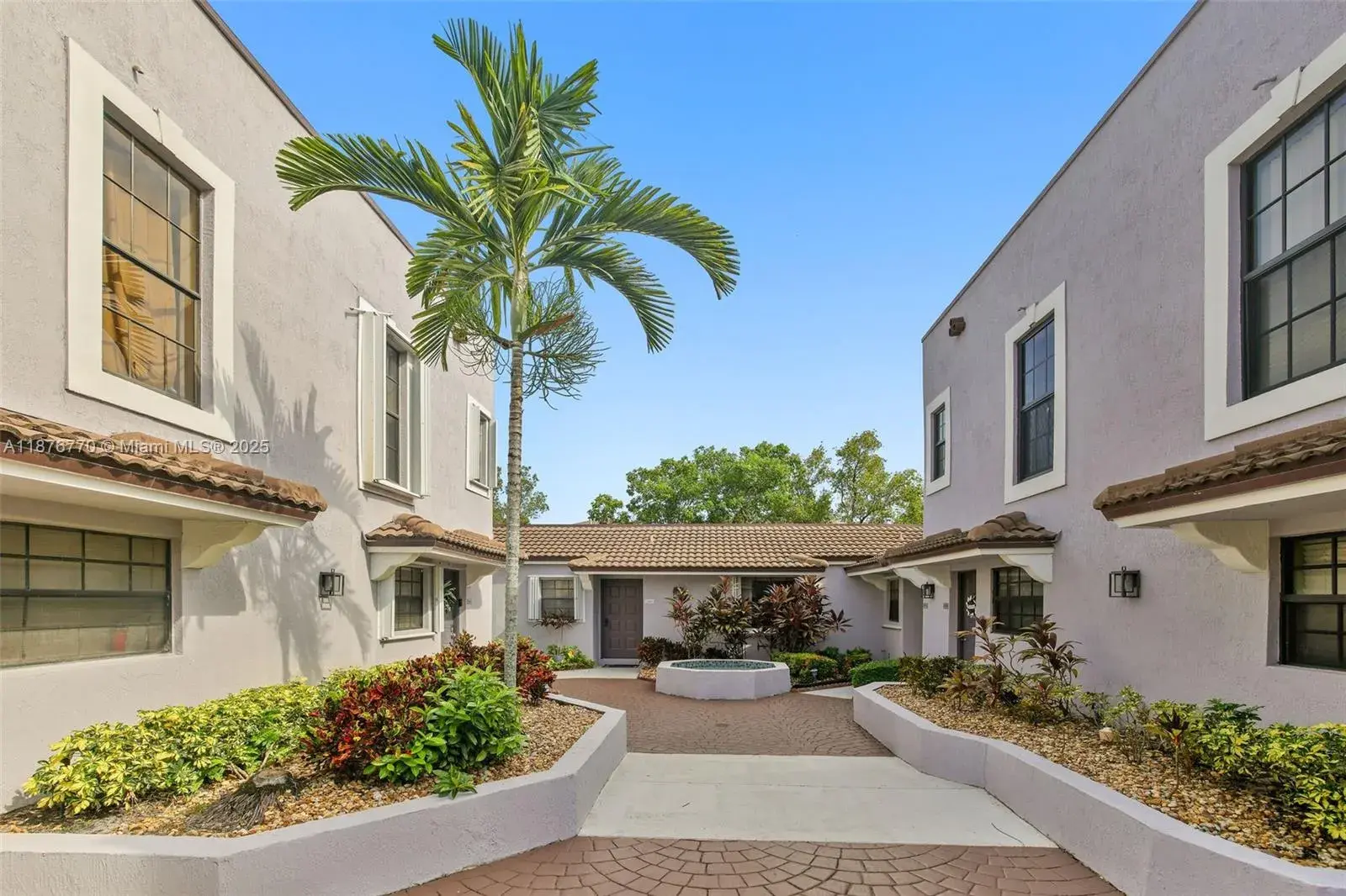 11657 NW 11th St, Pembroke Pines FL 33026