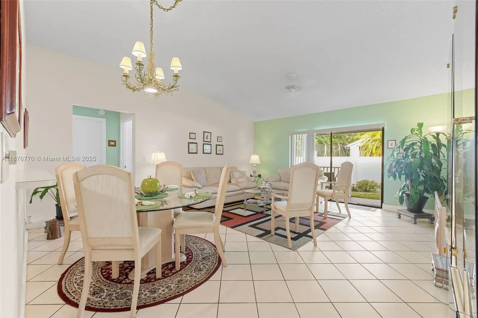 11657 NW 11th St, Pembroke Pines FL 33026