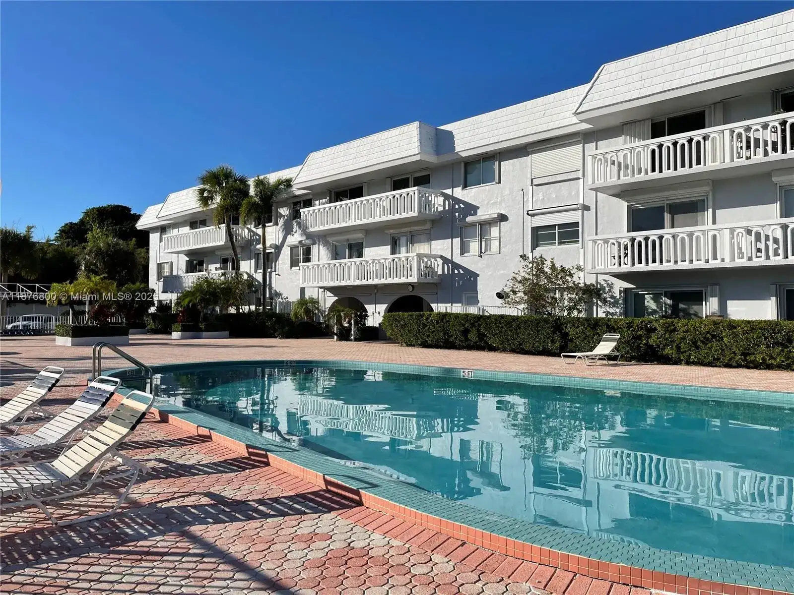 100 Edgewater Dr # 309, Coral Gables FL 33133 photo 4