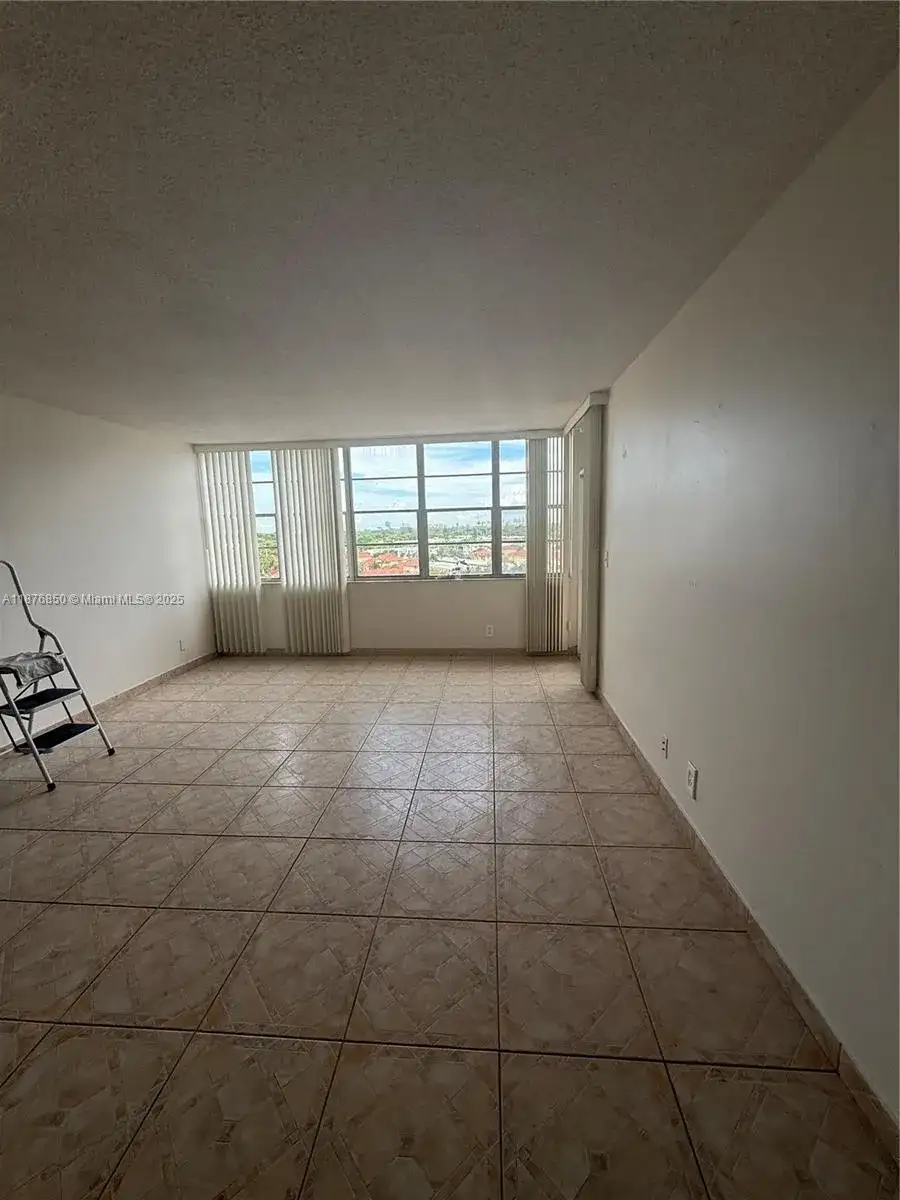 2025 NE 164th St # 806, North Miami Beach FL 33162 photo 4