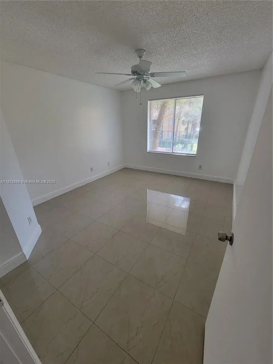 958 Coral Club Dr # 958, Coral Springs FL 33071