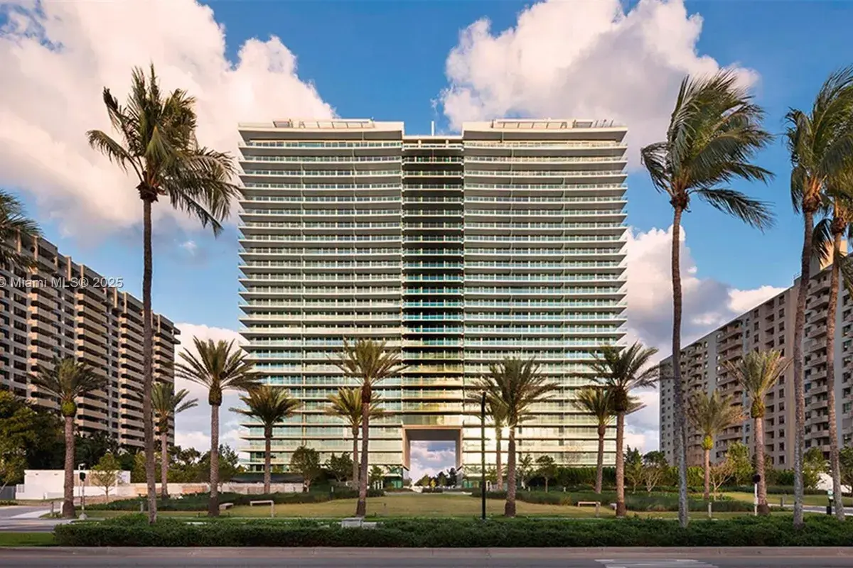 10201 Collins Ave # 301, Bal Harbour FL 33154