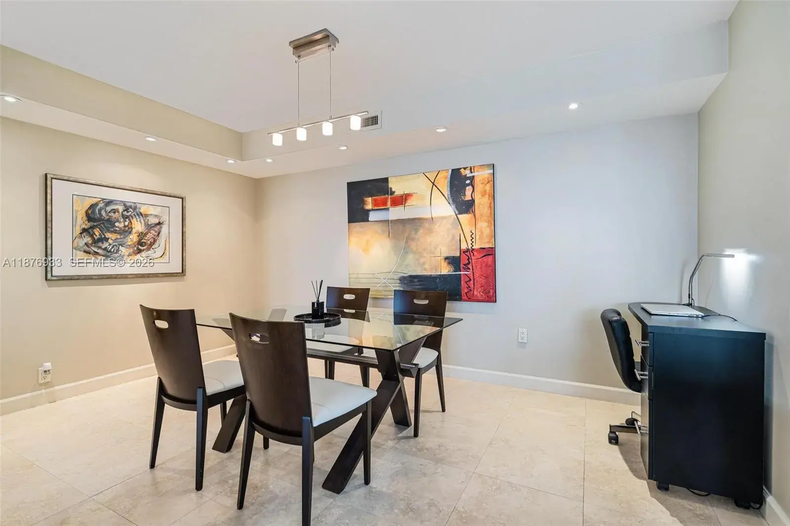 2000 Towerside Ter # 1407, Miami FL 33138