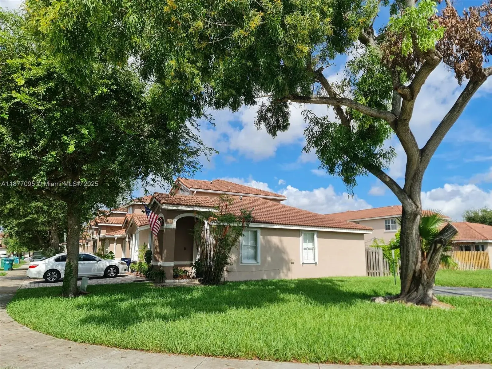 13827 SW 274th Ter, Homestead FL 33032