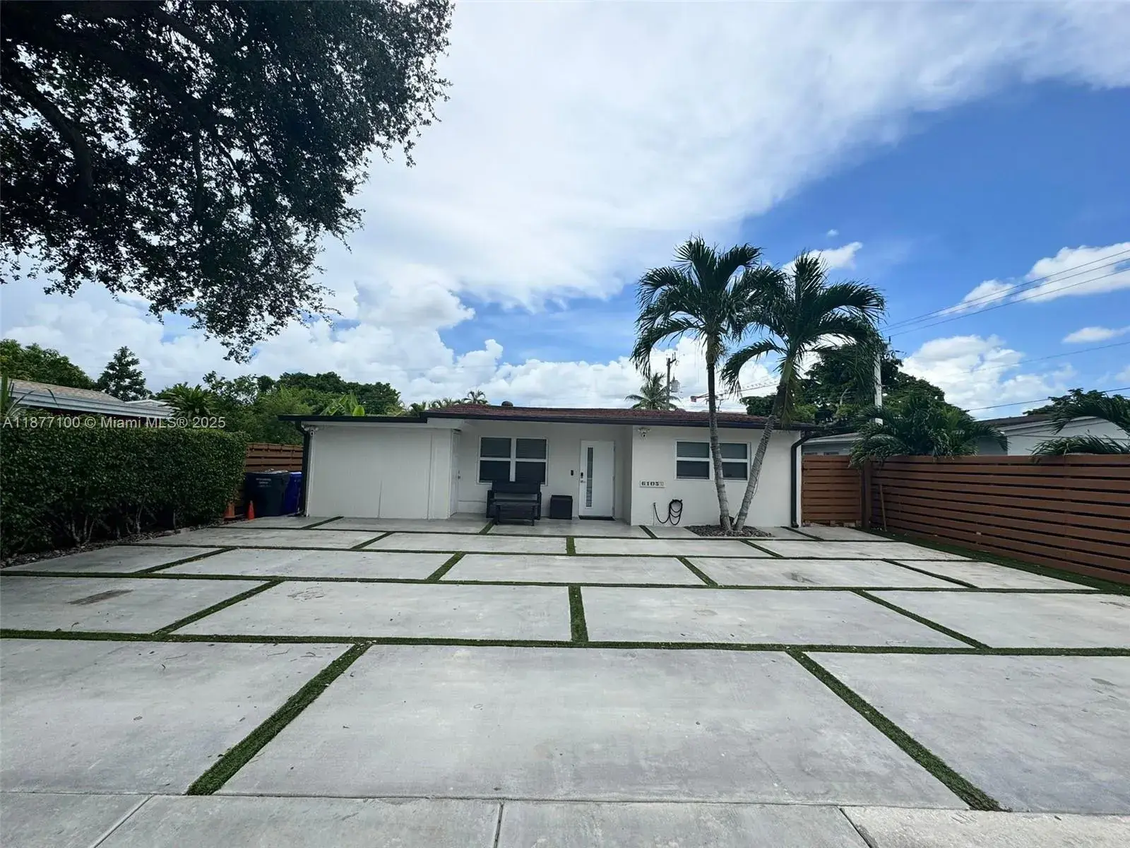 2 bedroom 1 bath Residential for sale at 6105 Funston St, Hollywood FL 33023