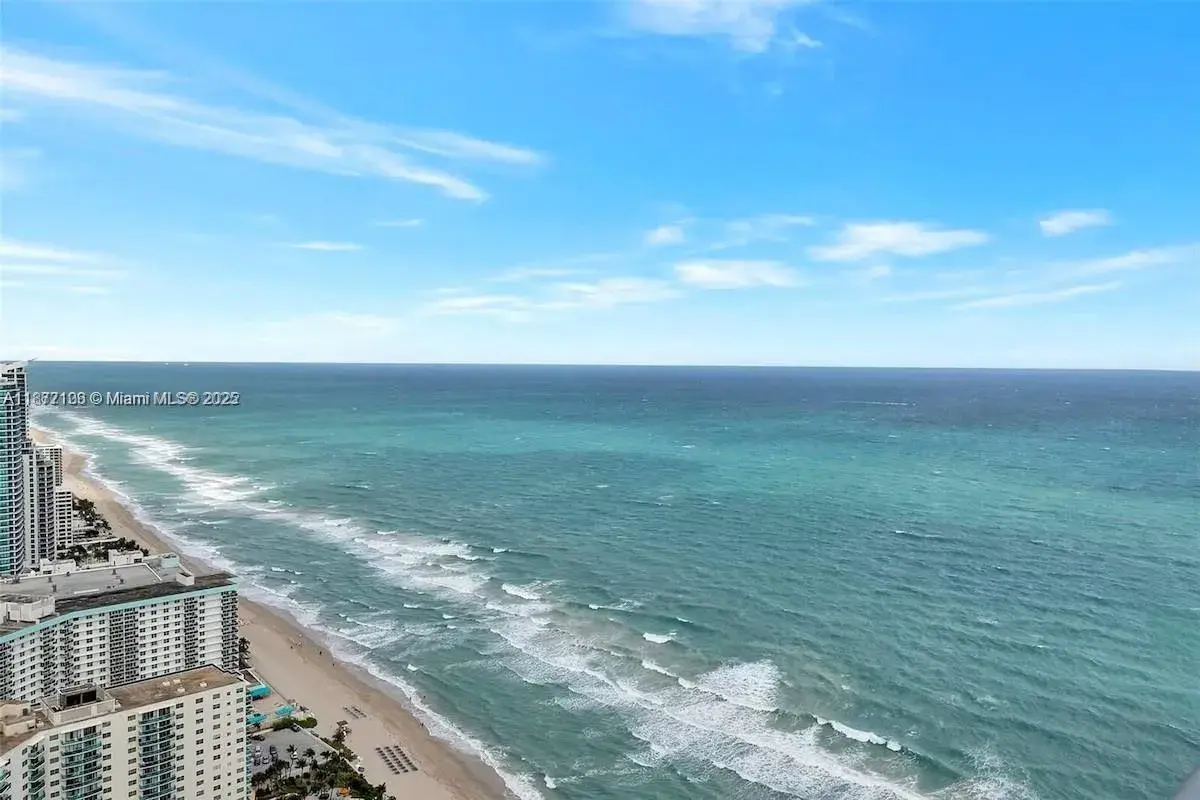 4111 S Ocean Dr, Hollywood FL 33019