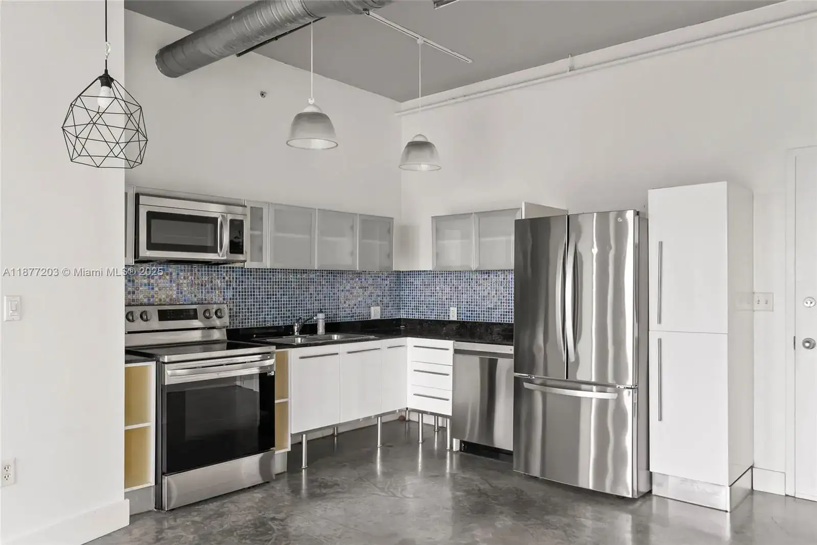 10 SW South River Dr # 1006, Miami FL 33130 photo 3