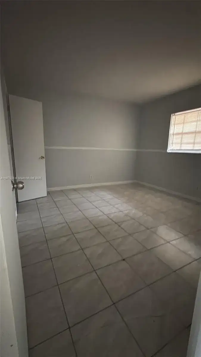 1501 NE 34th Ct # 6, Oakland Park FL 33334 photo 4