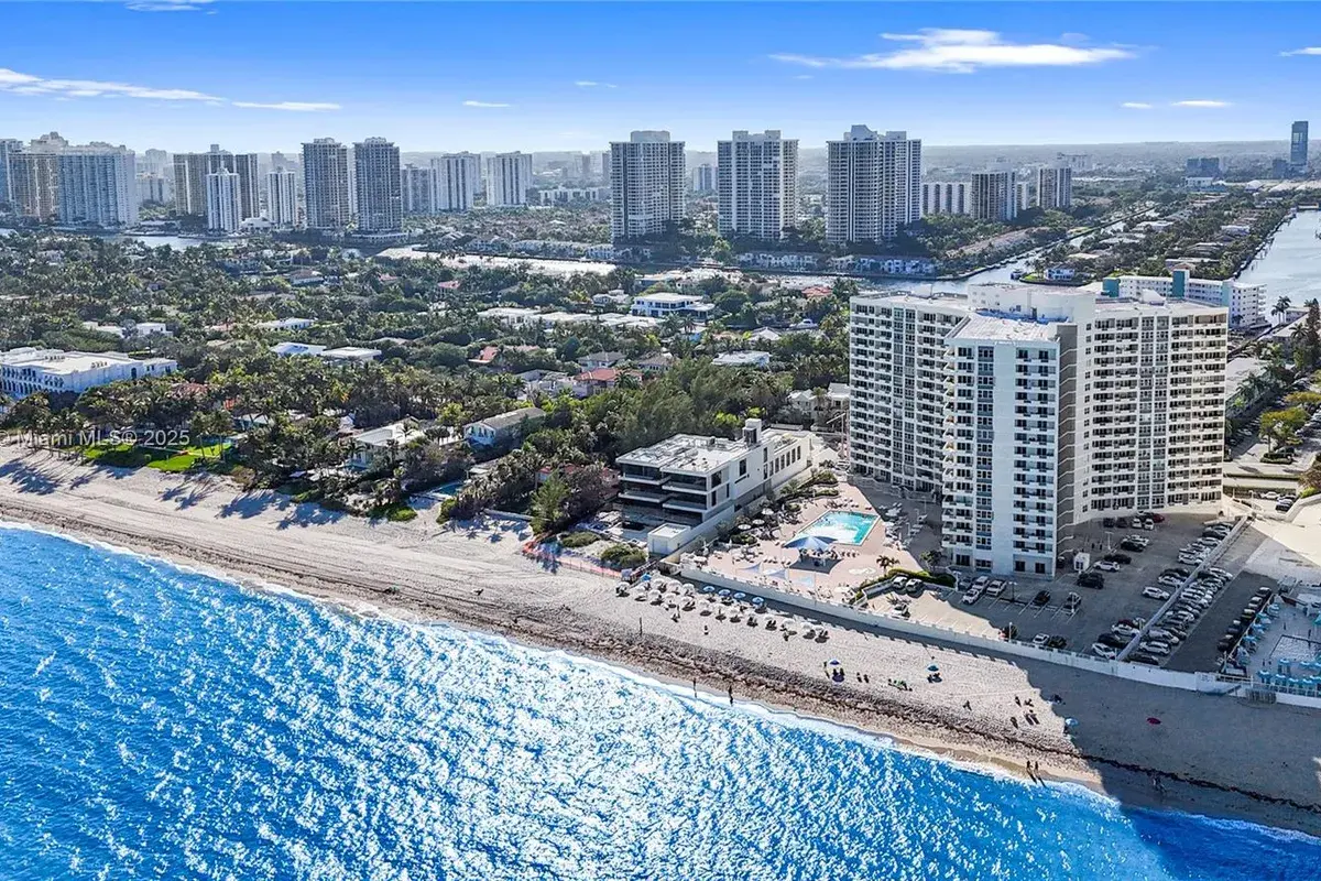 3180 S Ocean Dr # 520, Hallandale Beach FL 33009
