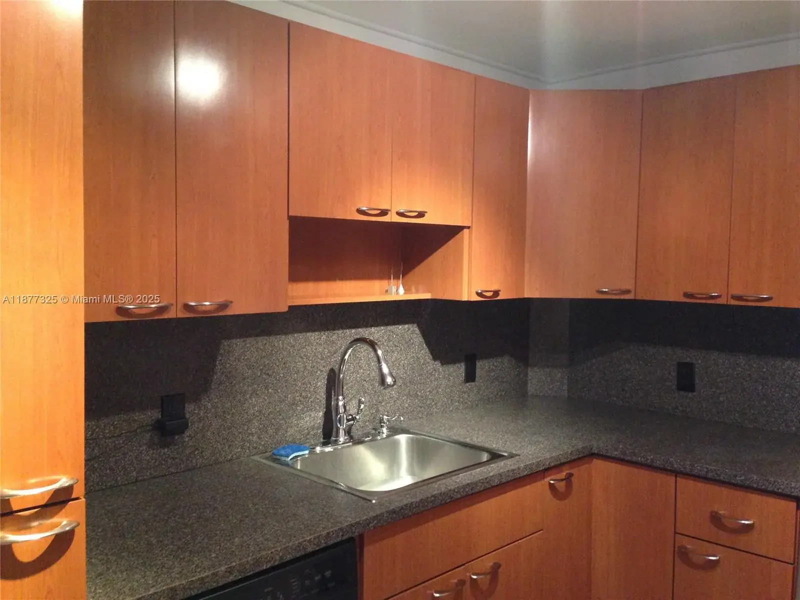 3375 N Country Club Dr # 1001, Aventura FL 33180
