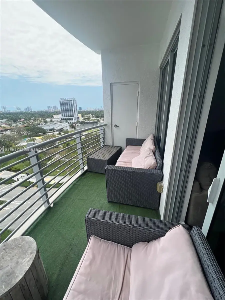 1830 Radius Dr # 1123, Hollywood FL 33020