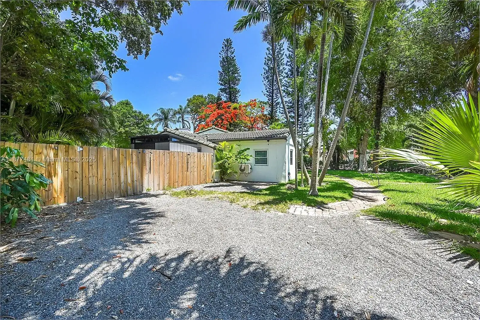 15 NE 95th St, Miami Shores FL 33138 photo 2