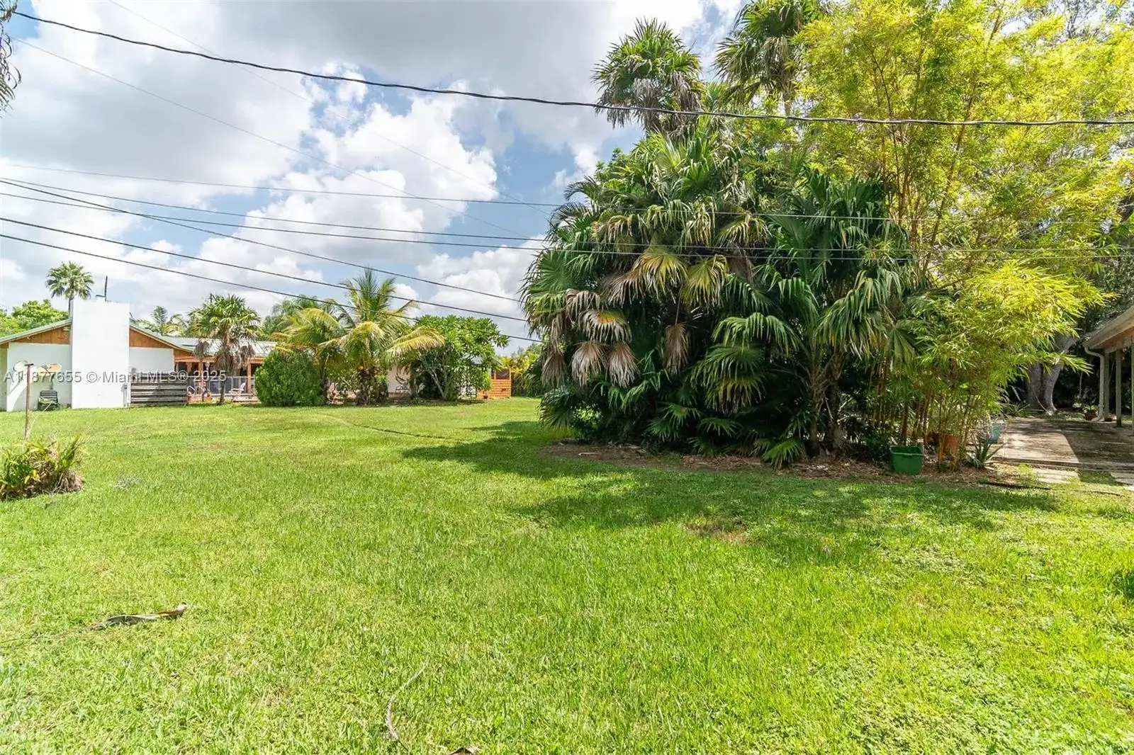 8465 SW 143rd St, Palmetto Bay FL 33158 photo 2