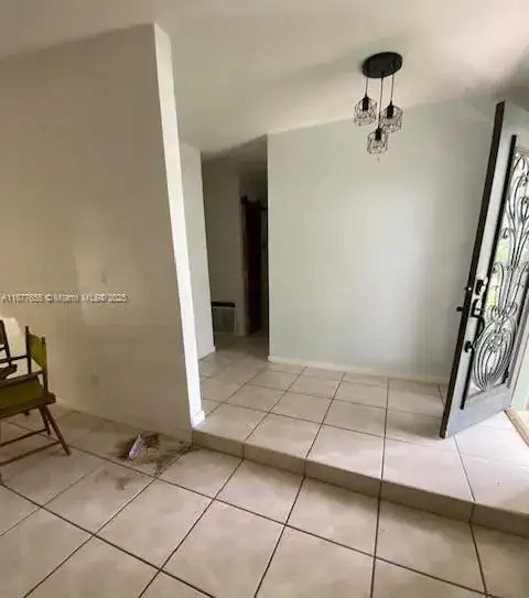 8465 SW 143rd St, Palmetto Bay FL 33158 photo 5