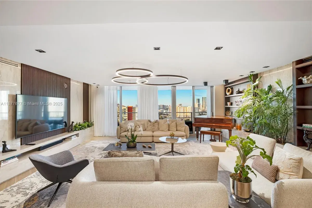 330 Sunny Isles Blvd # 2403, Sunny Isles Beach FL 33160