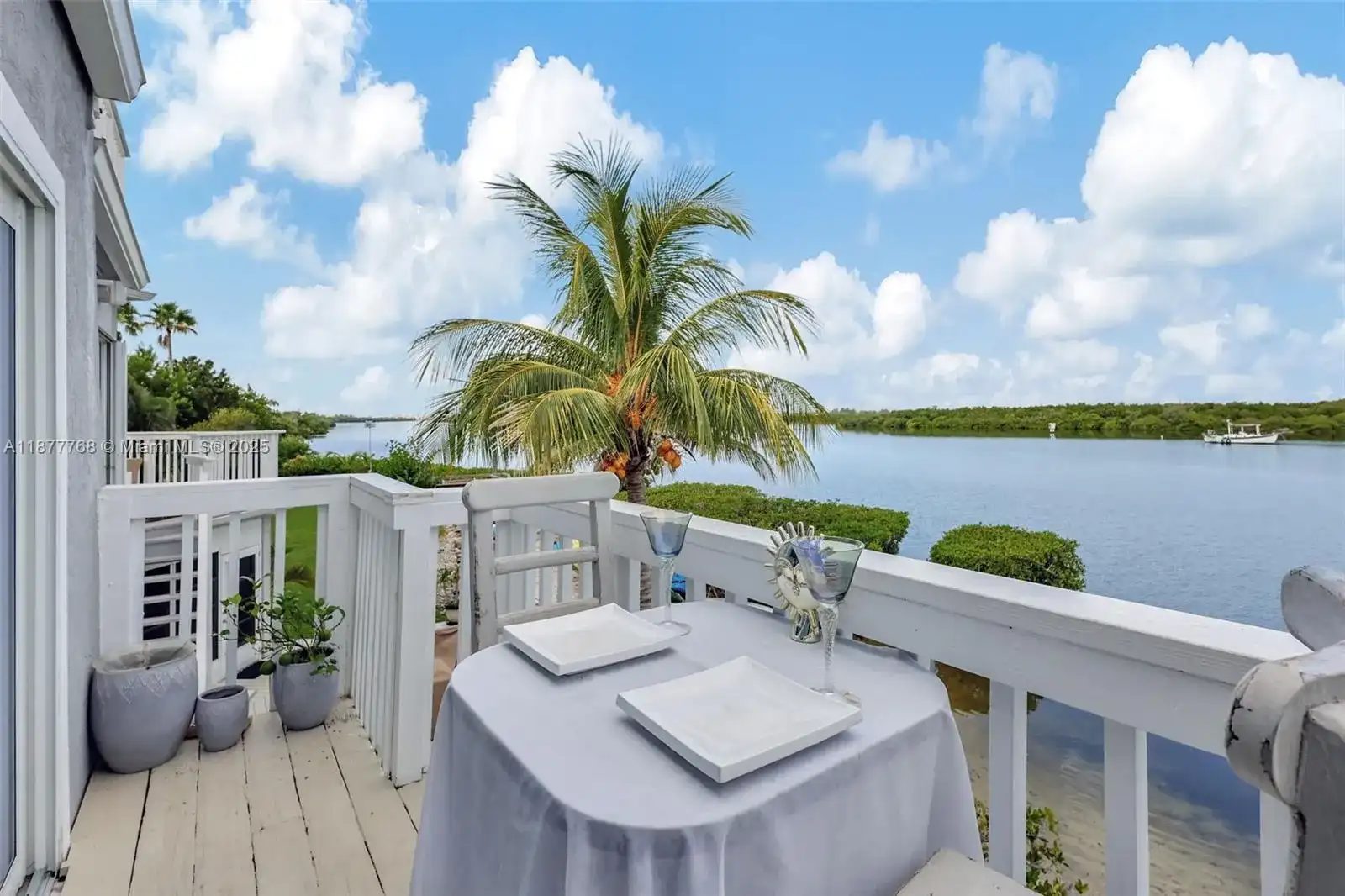 2404 Harbour Cove Dr, Hutchinson Island FL 34949