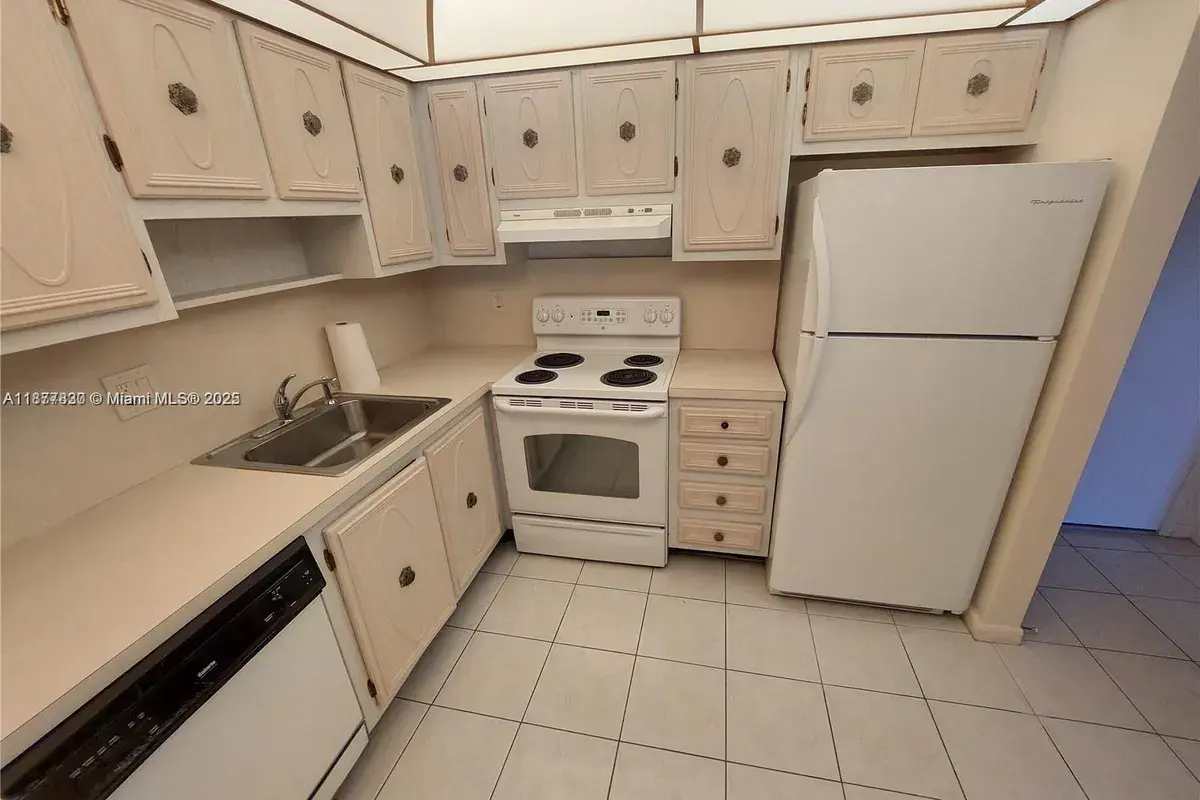 257 S Cypress Rd # 438, Pompano Beach FL 33060
