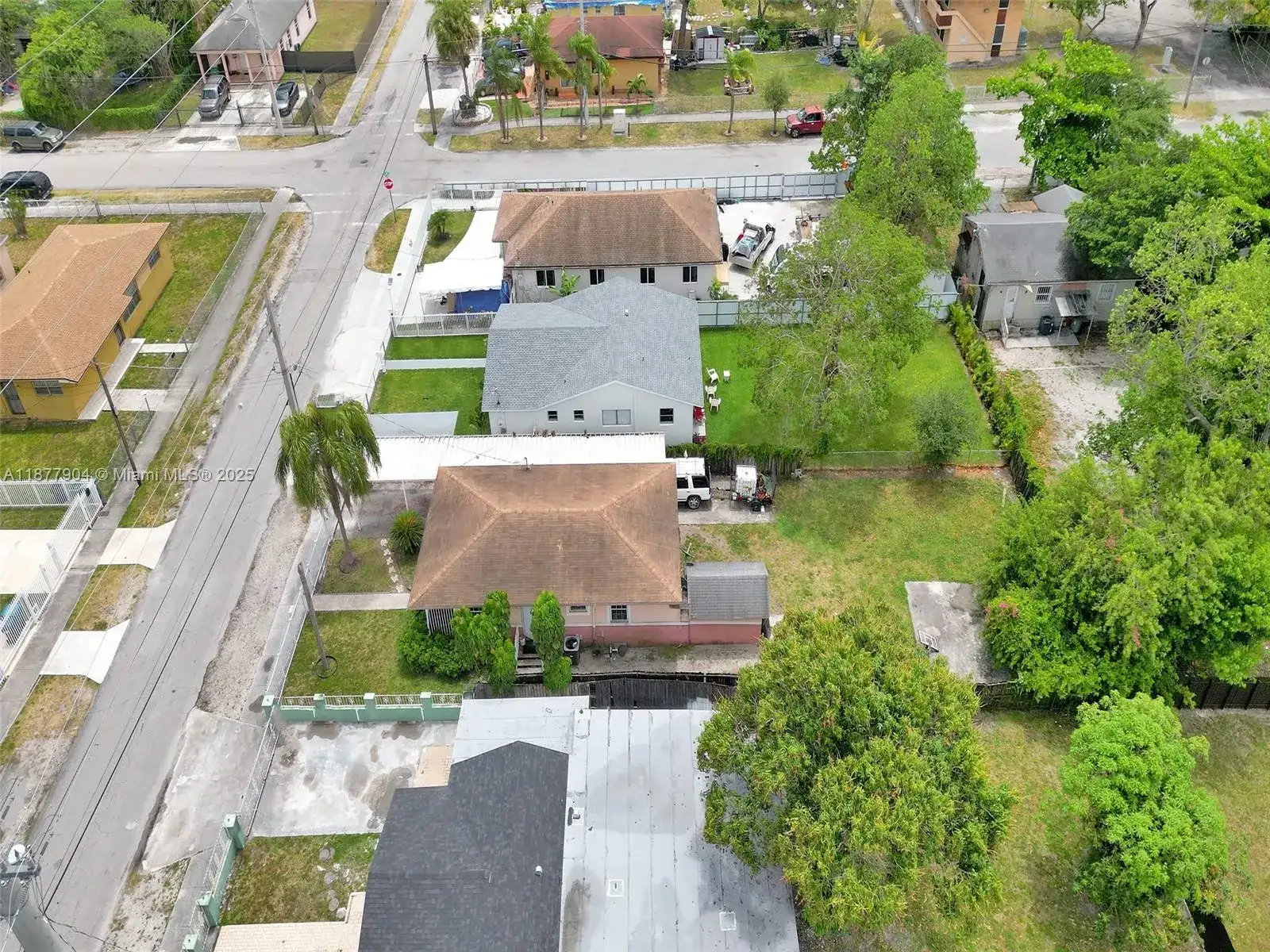 6320 NW 23rd Ave, Miami FL 33147 photo 3