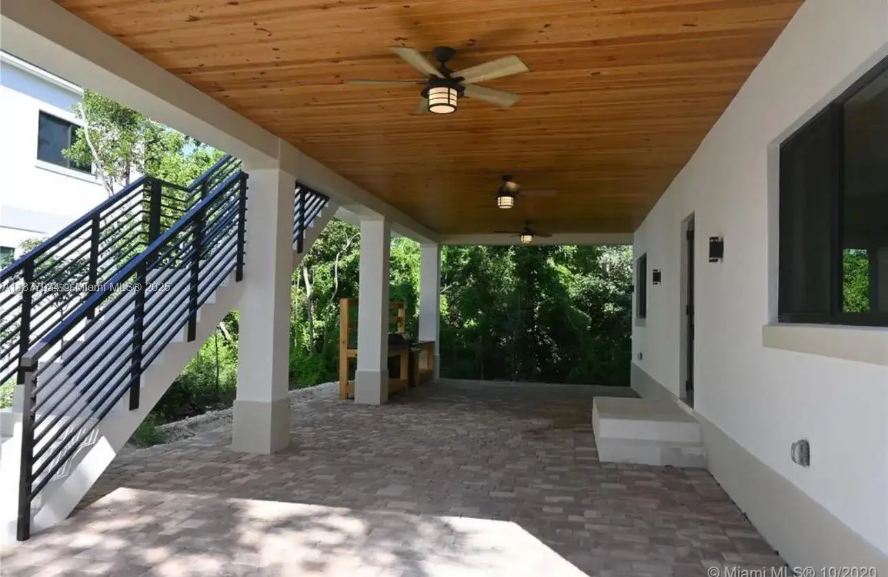 14 Coral Dr # 1, Key Largo FL 33037